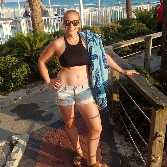 Meet your Posher, Brianna - Picture 4 of 4